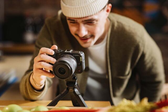 Canon EOS R50 V - laget for innholdsprodusenten